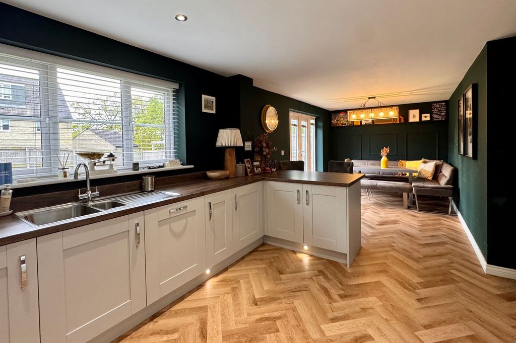 Additional image 11 of 4 bed detached house for saleCherry Grove, Glossop SK13