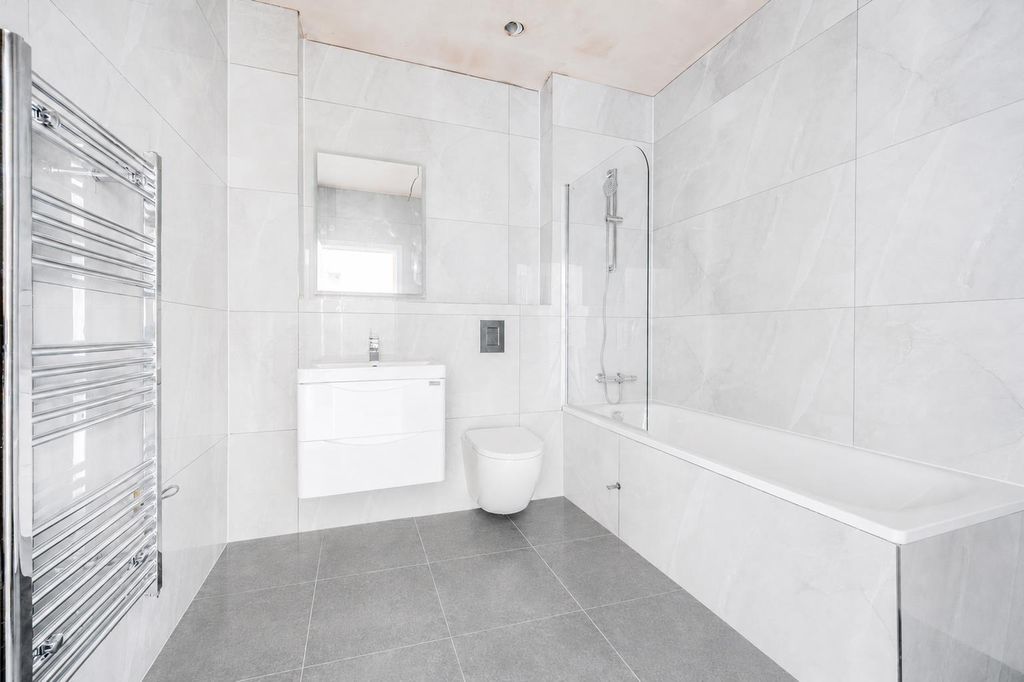 Property photo 3 of 3 Bathroom.Png