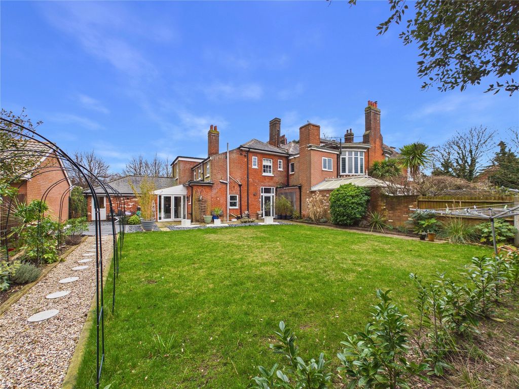 Property photo 3 of 30 Picture No. 17