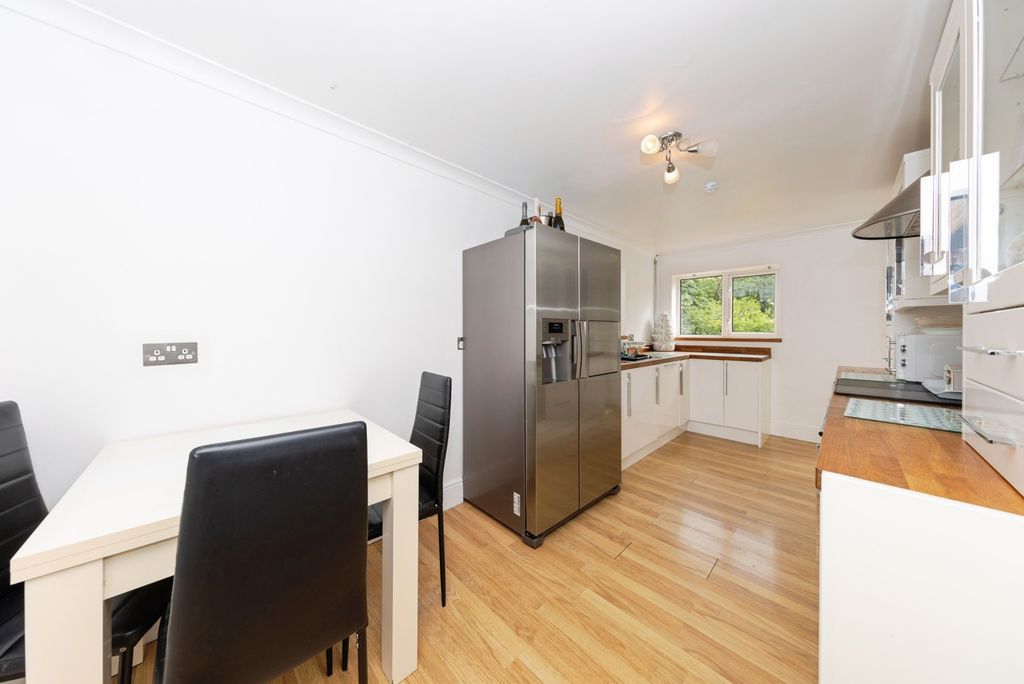 Property photo 3 of 17 Photo