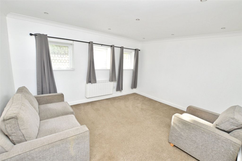 Property photo 3 of 5 Picture No. 03