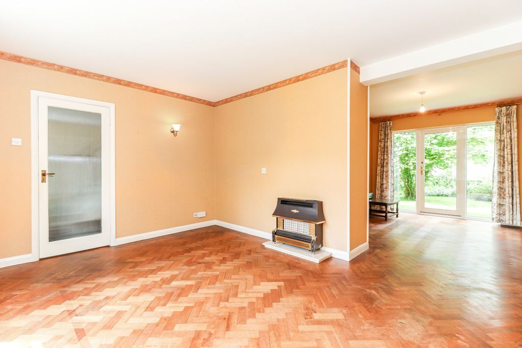 Property photo 2 of 14 Picture No. 11