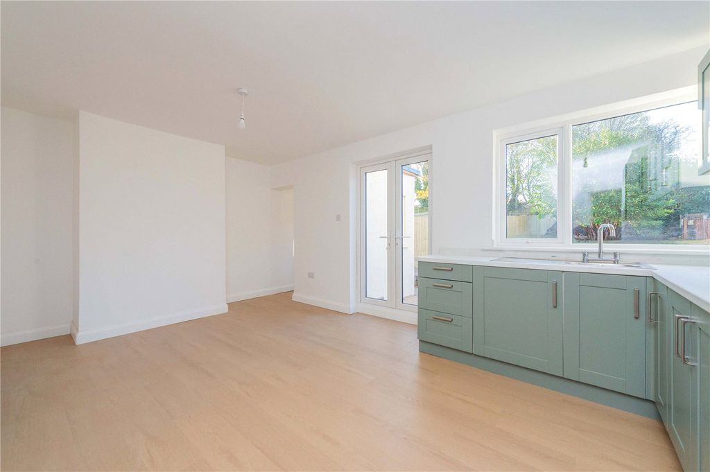 Property photo 3 of 32 Picture No. 22