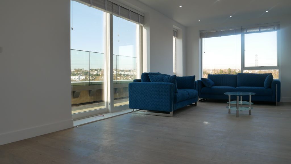 Property photo 2 of 6