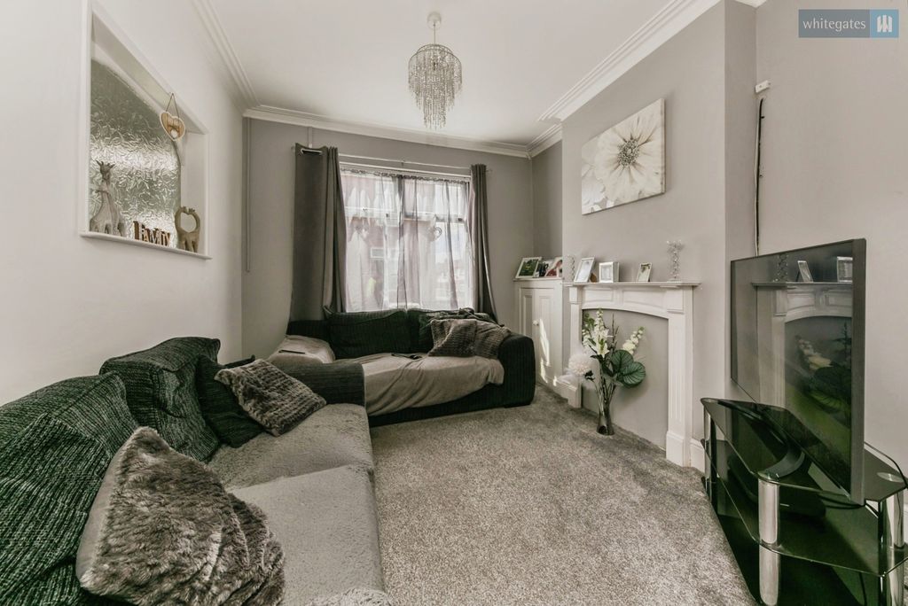 Property photo 2 of 13 Pbox-Img.Jpg