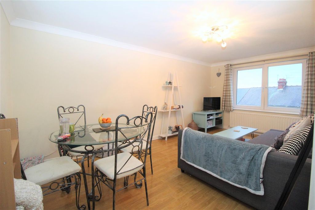 Property photo 2 of 8 Img_9146.Jpg