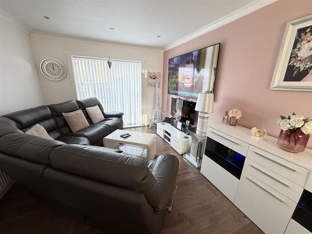 Property photo 3 of 7 Img_8449.Jpeg