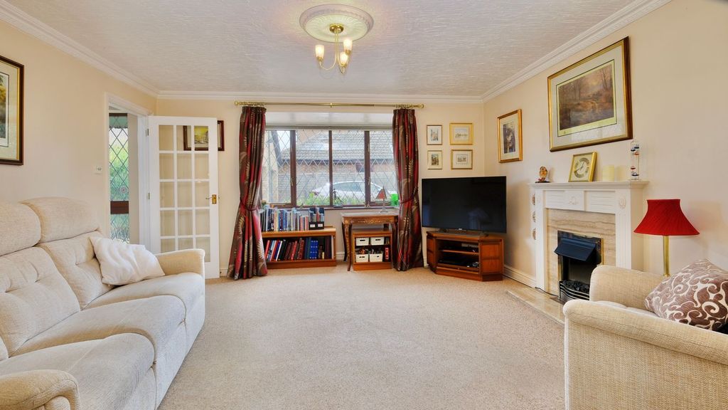 Property photo 3 of 16