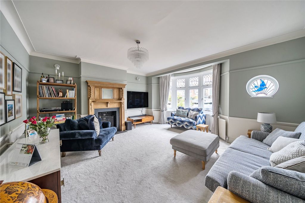 Property photo 2 of 25 Picture No. 27