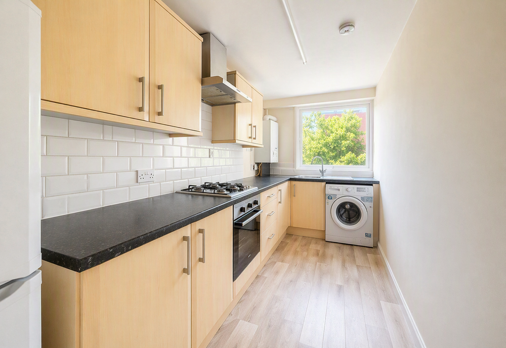 Property photo 2 of 17 Kitchen