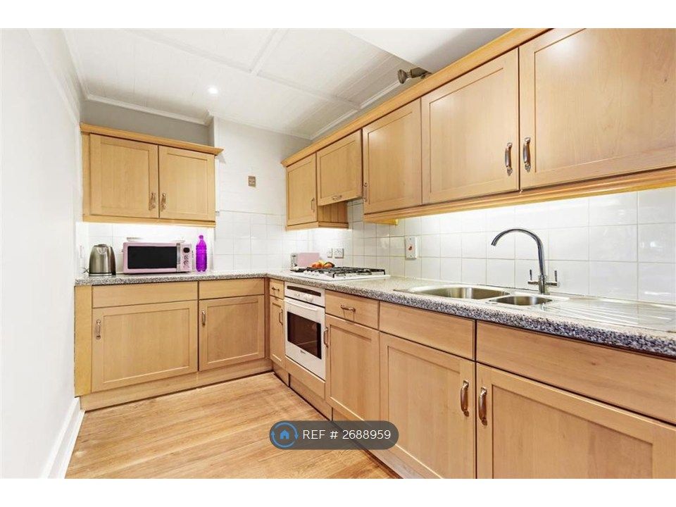 Property photo 2 of 5 Kitchen