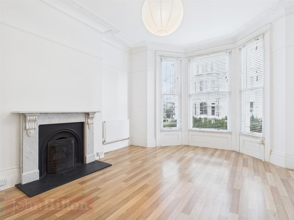 Property photo 3 of 10 Cam02534G0-Pr0632-Still006.Jpg