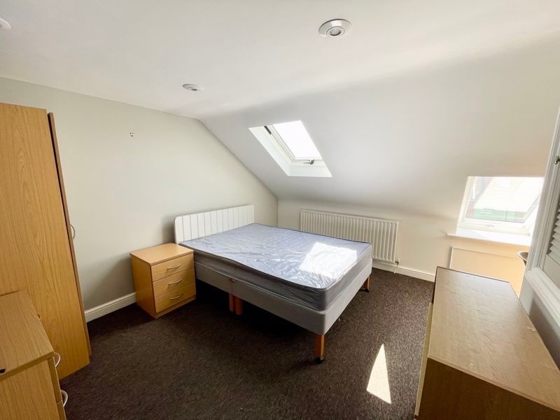 Property photo 1 of 16 Photo 23