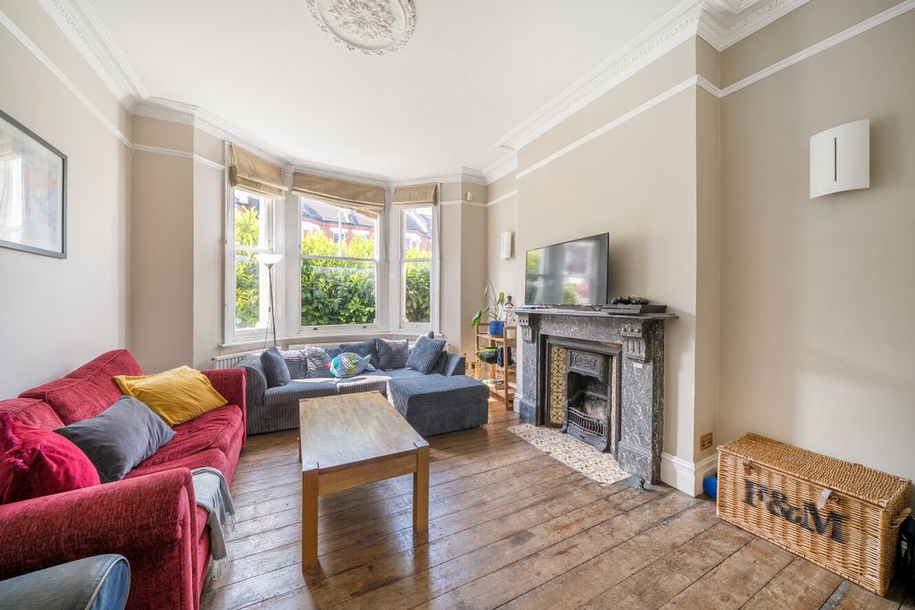 Property photo 3 of 17 1453275-15-69F0d8...