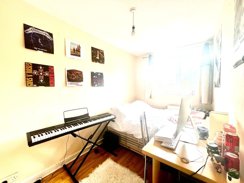 Property photo 3 of 24