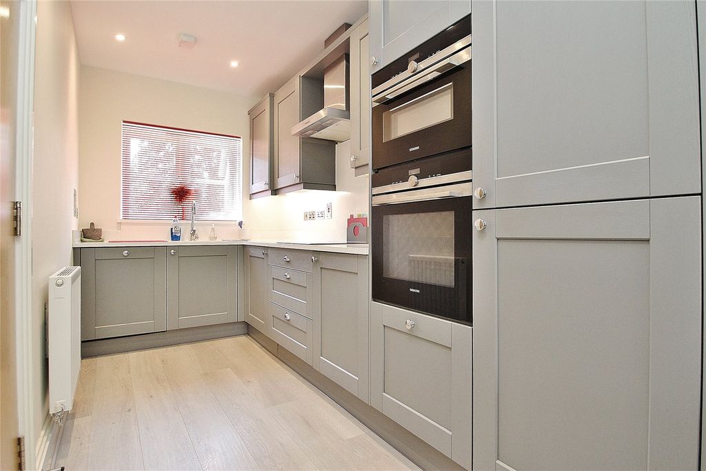 Property photo 2 of 18 Picture No. 07