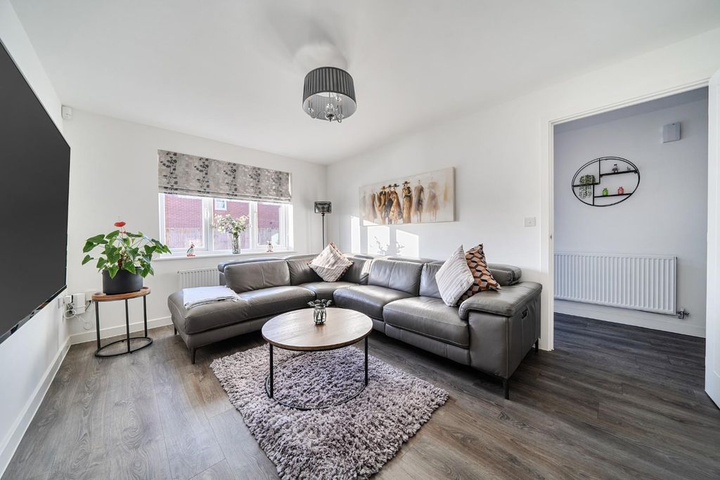 Property photo 2 of 18 1405245-15-6979Dca5088A1.Jpg