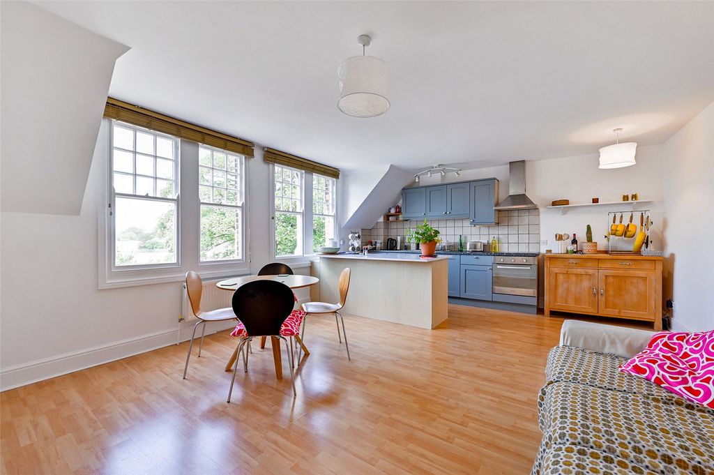 Property photo 2 of 11 Sitting Room/Kitchen