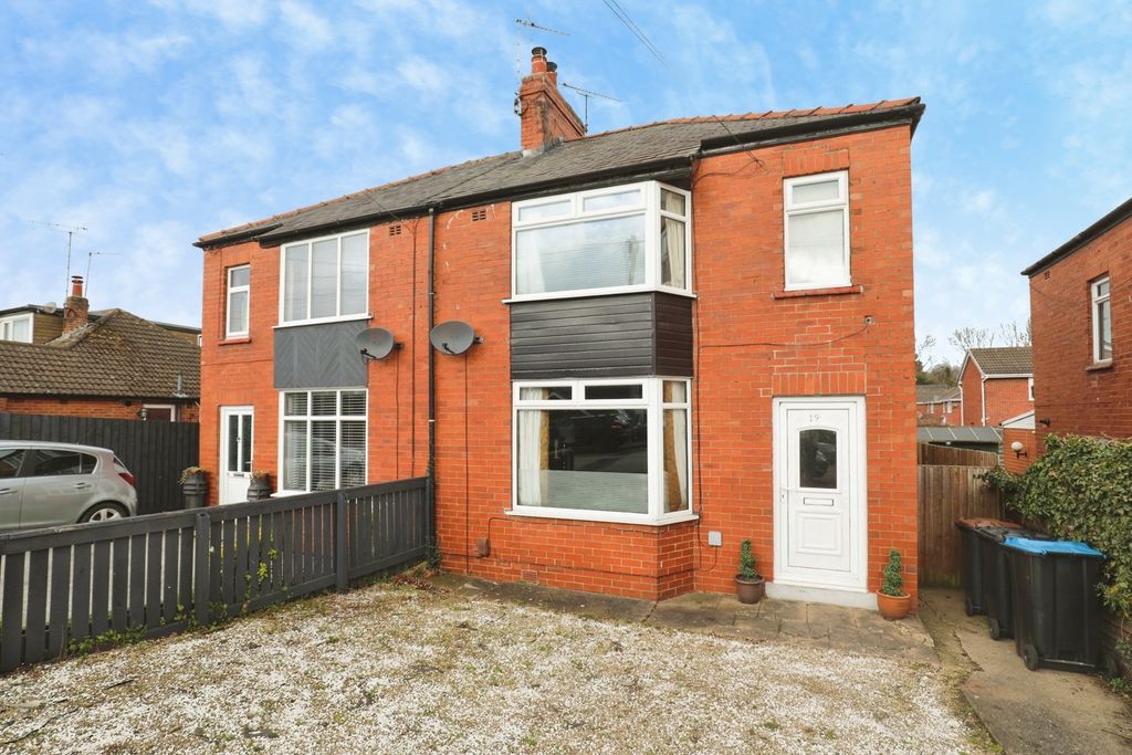 Property photo 1 of 35 Pbox-Img.Jpg