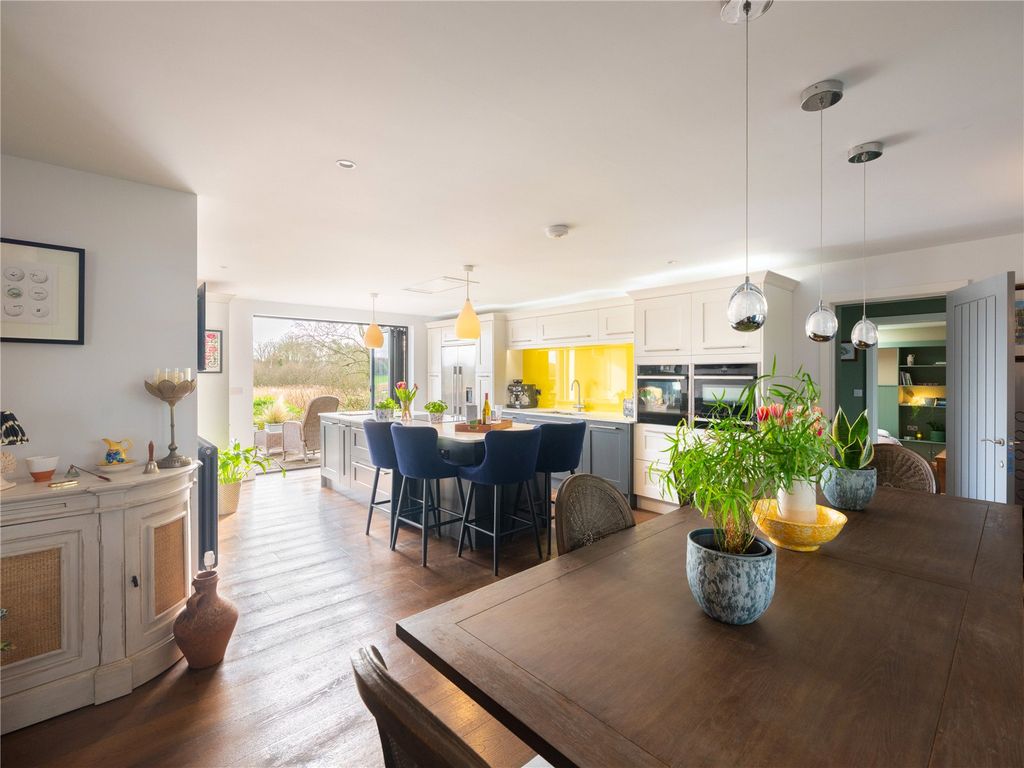 Property photo 3 of 29 Kitchen Dining Area
