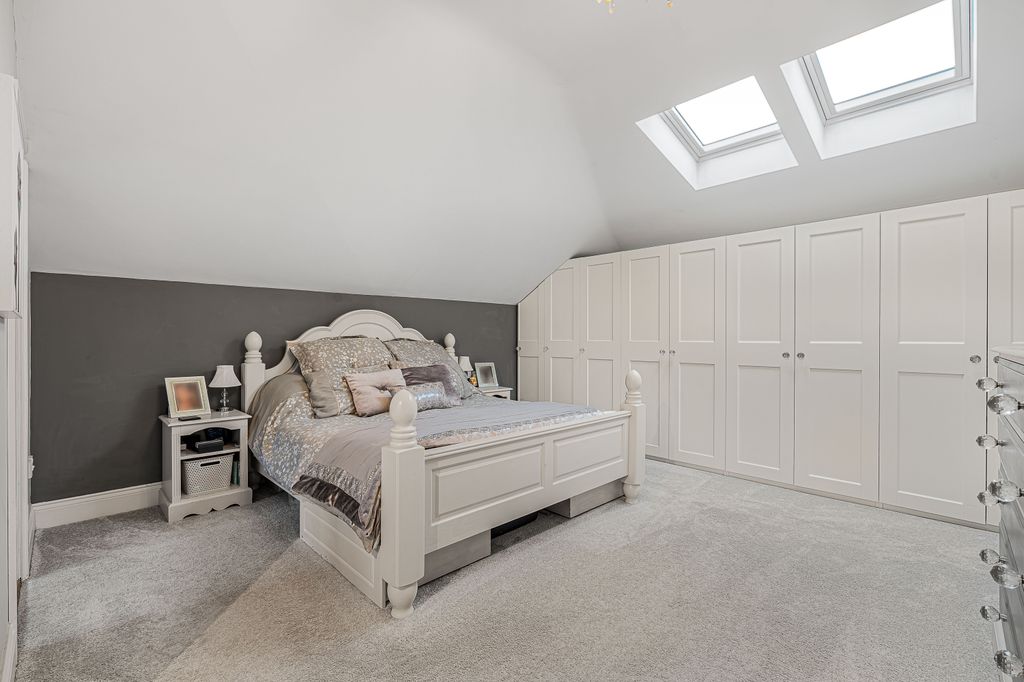 Property photo 3 of 20 16_69297