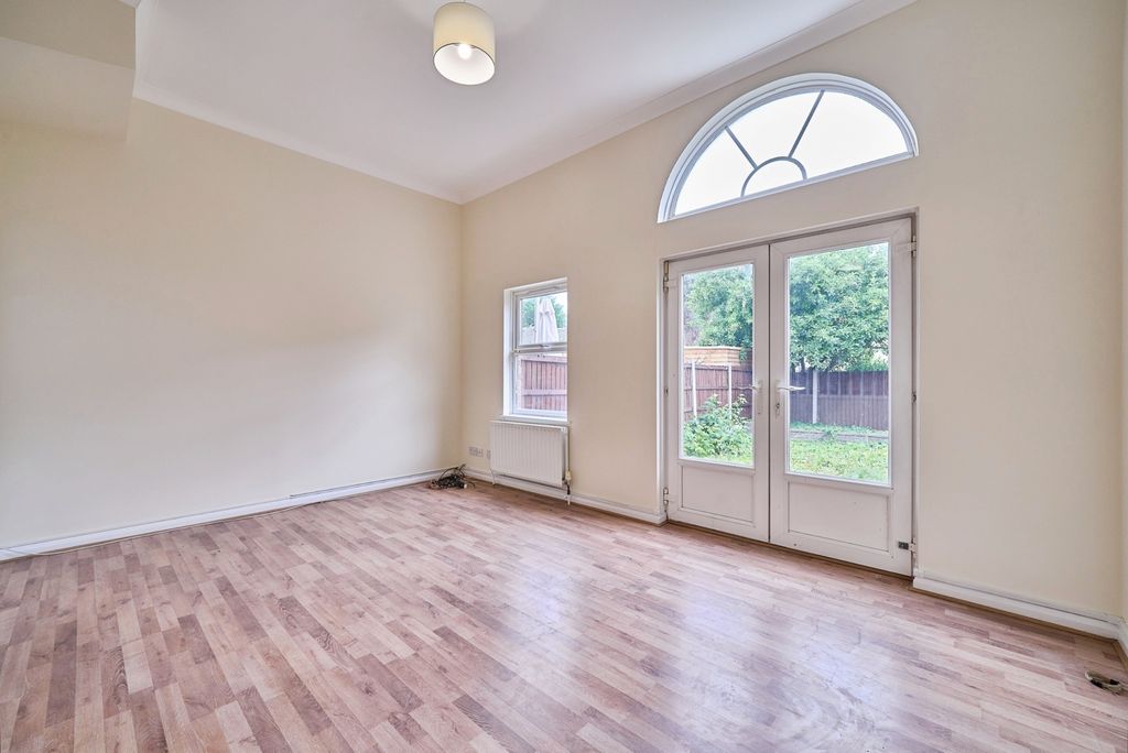 Property photo 2 of 21 Pbox-Img.Jpg