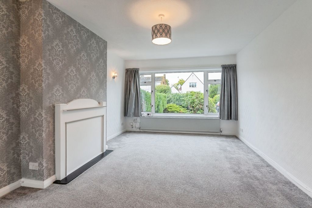 Property photo 3 of 17 Pbox-Img.Jpg
