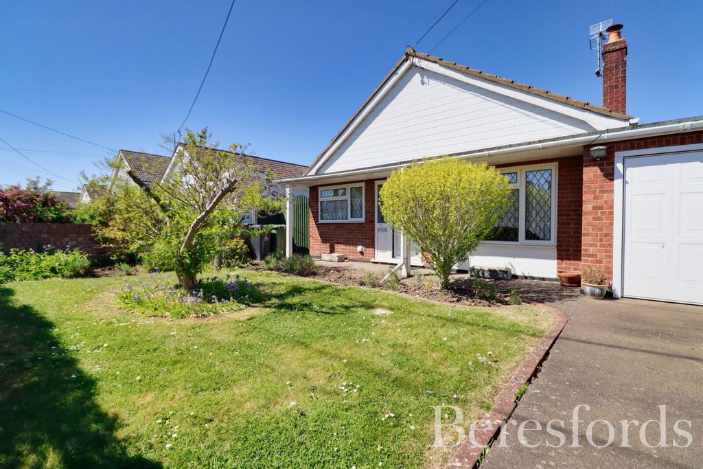 Property photo 1 of 18 Front