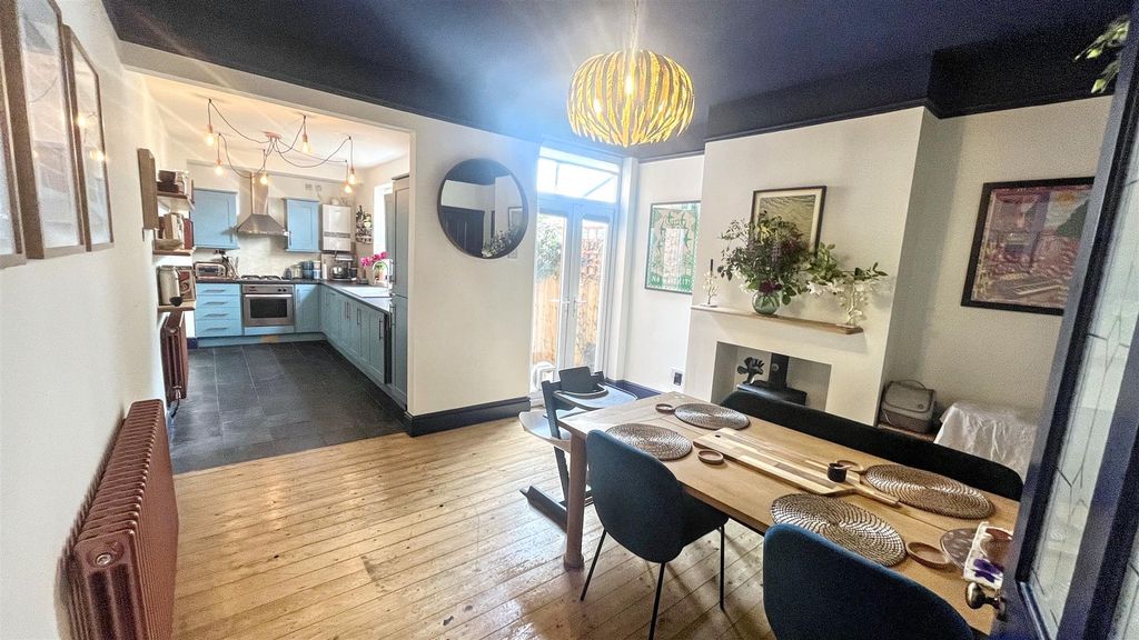 Property photo 2 of 17 Open Plan Living/Kitchen