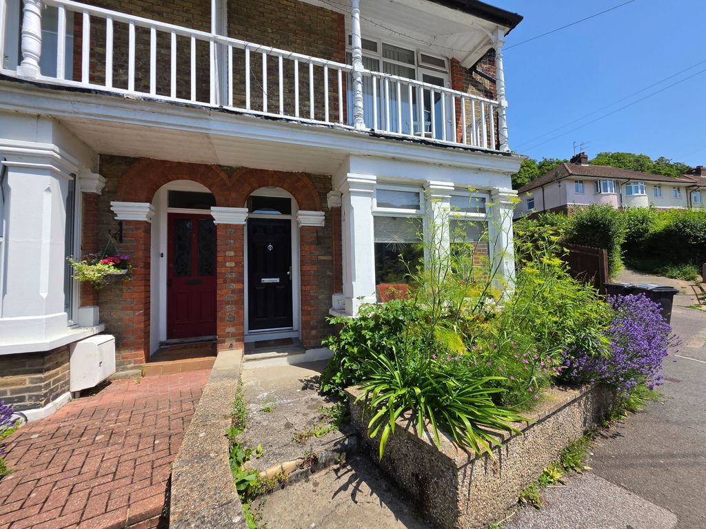 Property photo 3 of 38