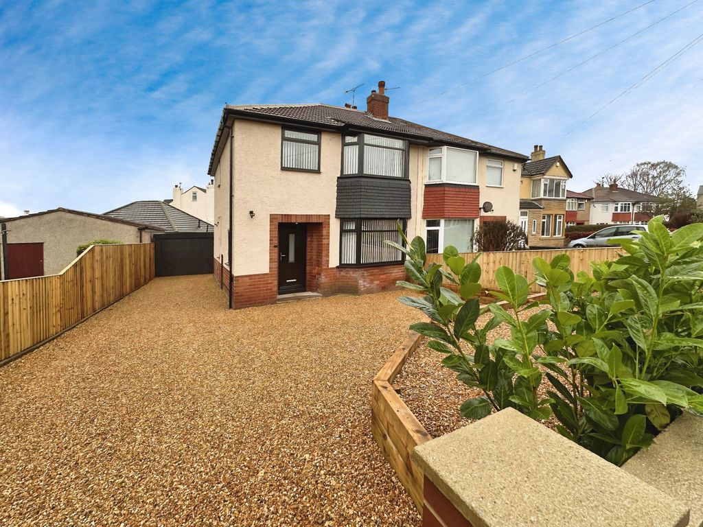 Property photo 1 of 15 Front View