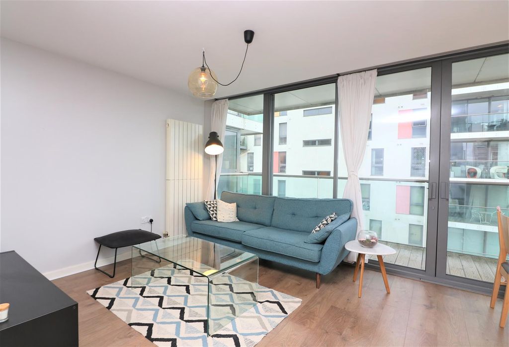 Property photo 3 of 8 Abbotts Wharf.Jpg