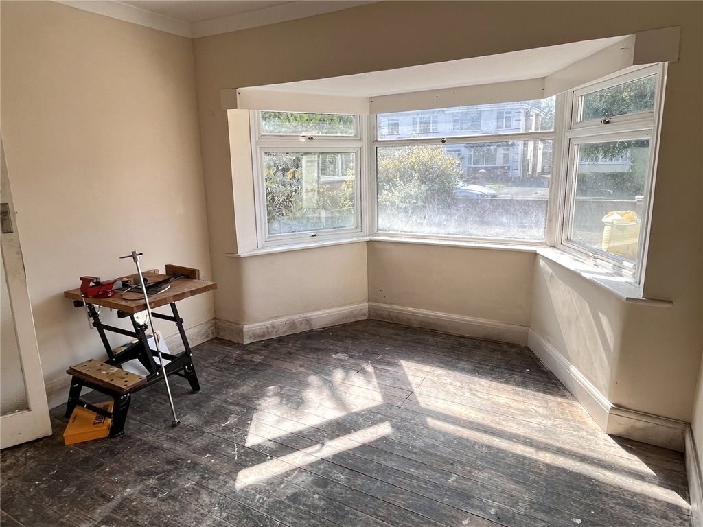 Property photo 2 of 13 Picture No. 05