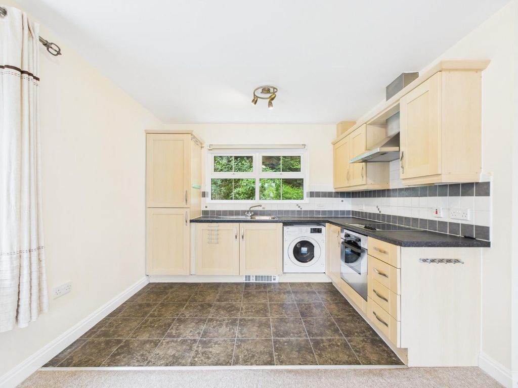 Property photo 3 of 18 Cam01530G0-Pr0255-Still005.Jpg