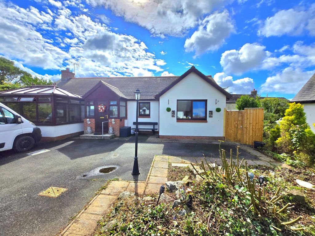 Property photo 1 of 40 Picture No. 03