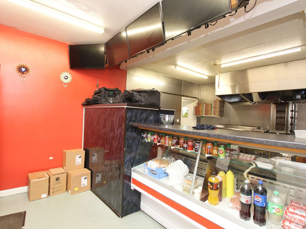 Property photo 2 of 11