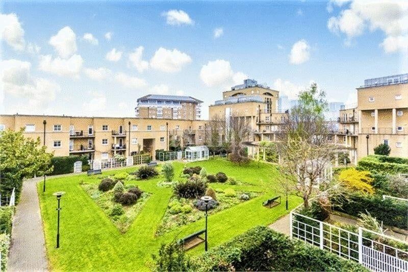 Property photo 2 of 12