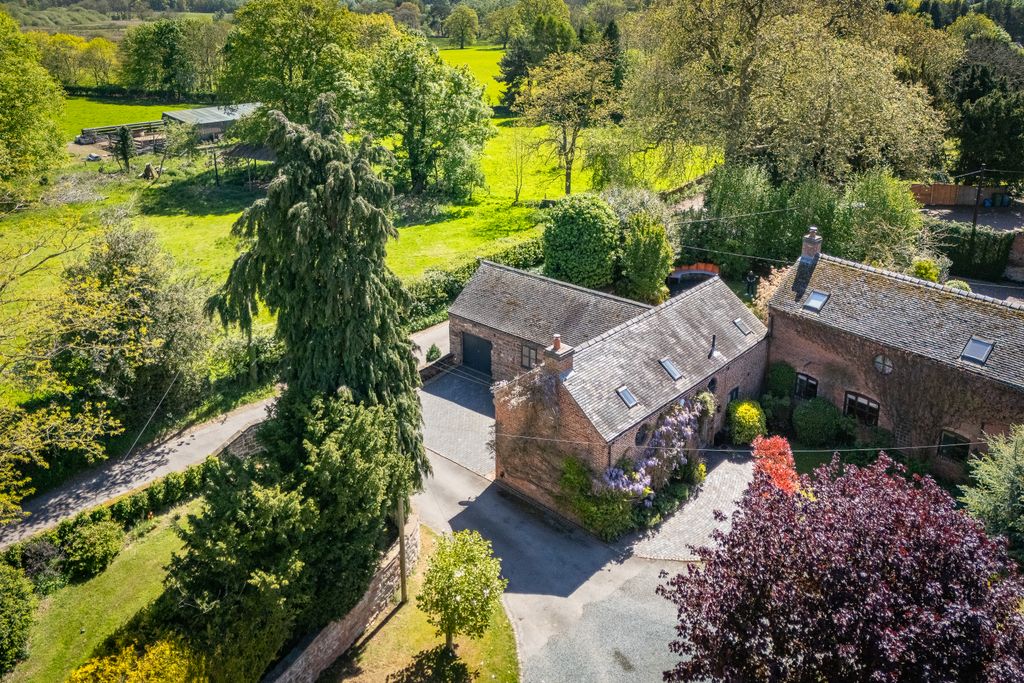 Property photo 3 of 38 Aerial And Surrounding
