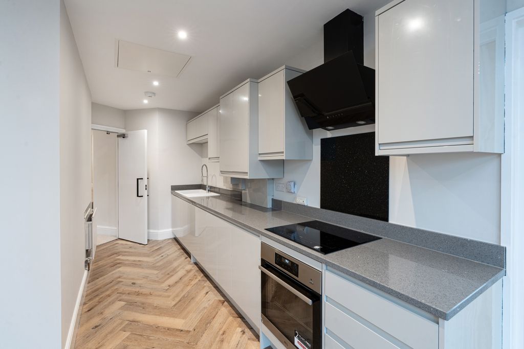 Property photo 2 of 15 Kitchen