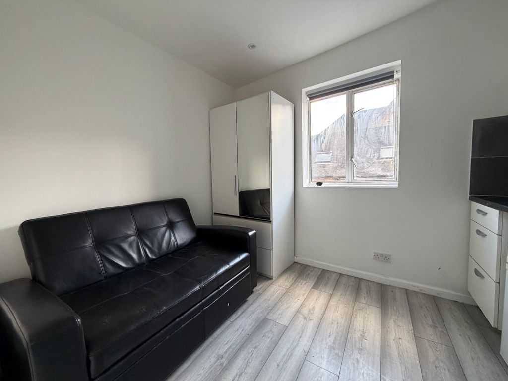 Property photo 1 of 4