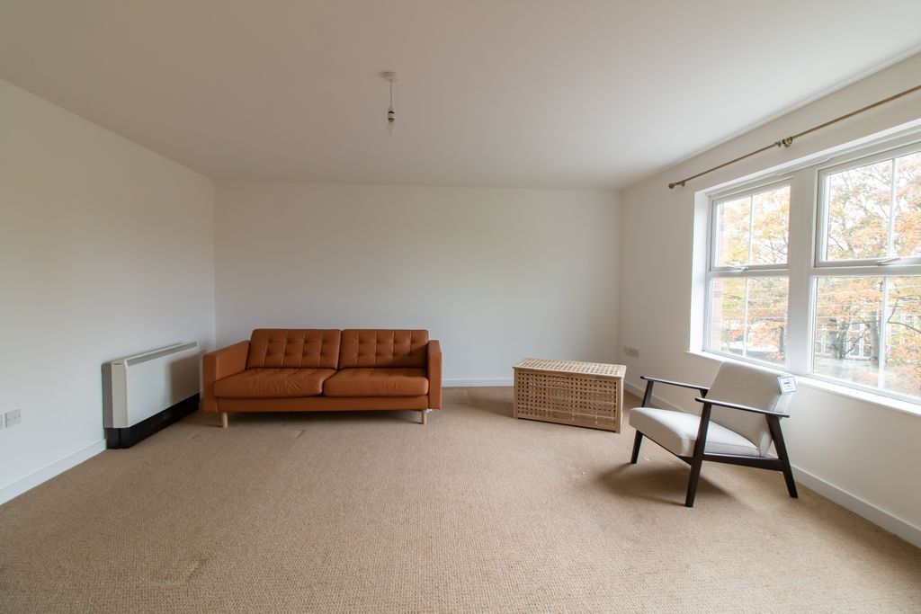 Property photo 3 of 17 Image 2