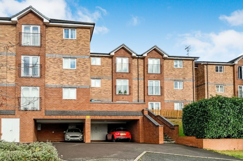 Property photo 1 of 3 Flat 15, Bracknell Court, 4 Lady Bracknell Mews, Birmingham, B31 2Fd