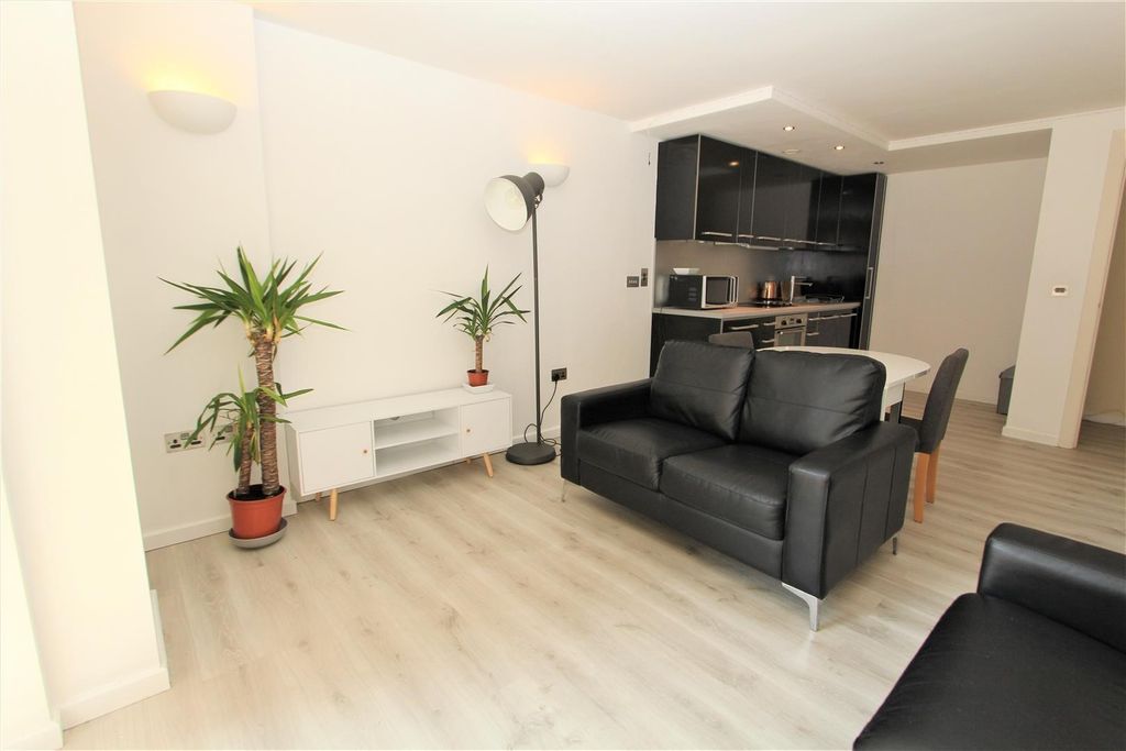 Property photo 1 of 7 Bright Open-Plan Living With Modern Furniture...