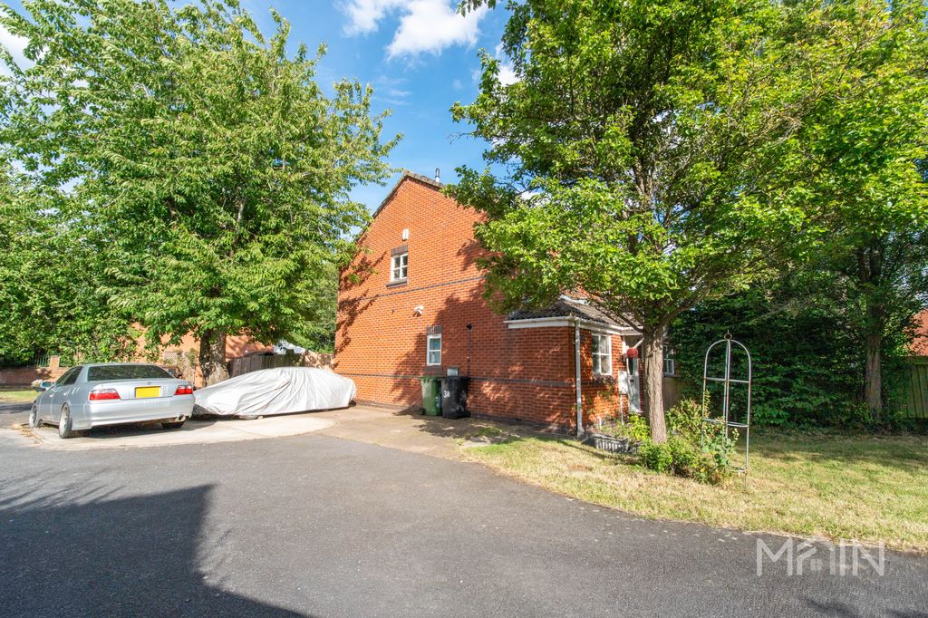 Property photo 3 of 16