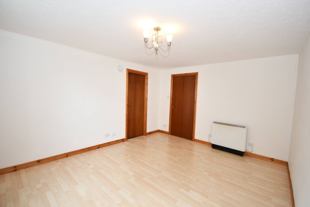 Property photo 2 of 9 Photo