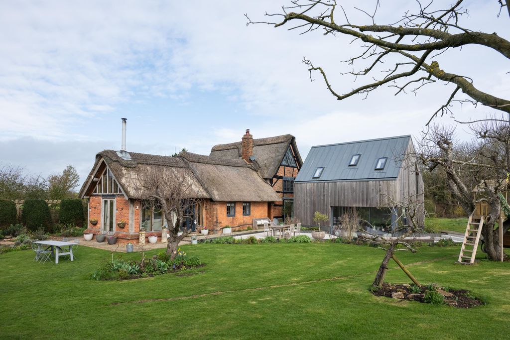 Property photo 1 of 33 Image