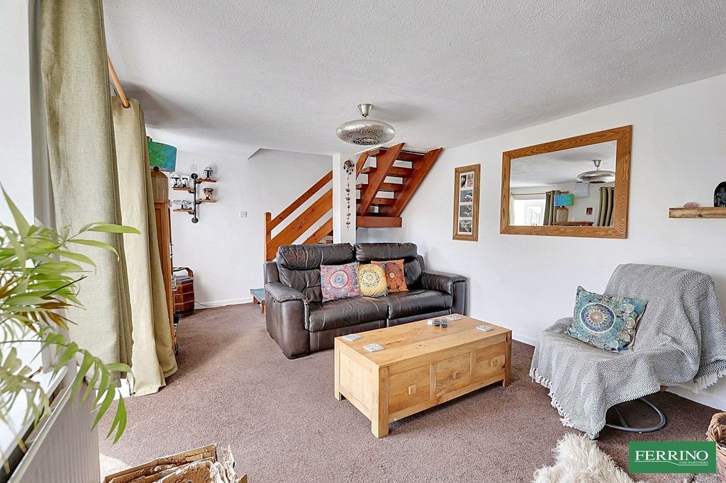 Property photo 3 of 22 Sitting Room