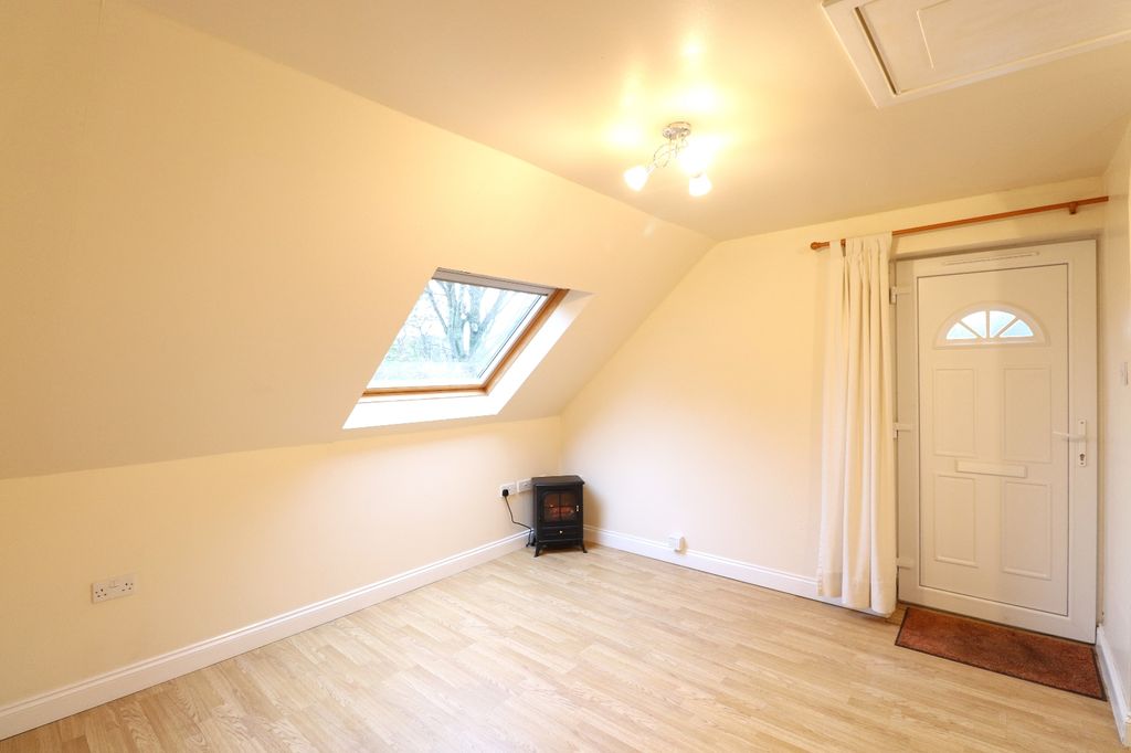 Property photo 3 of 9 0 General