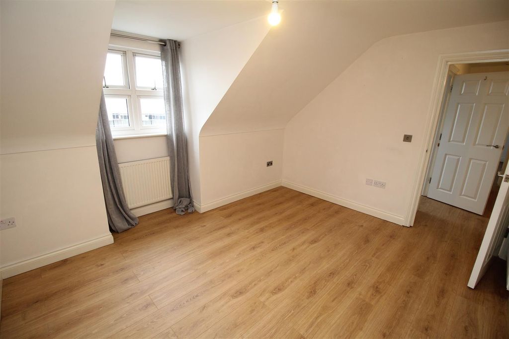 Property photo 3 of 12 Img_2030.Jpg