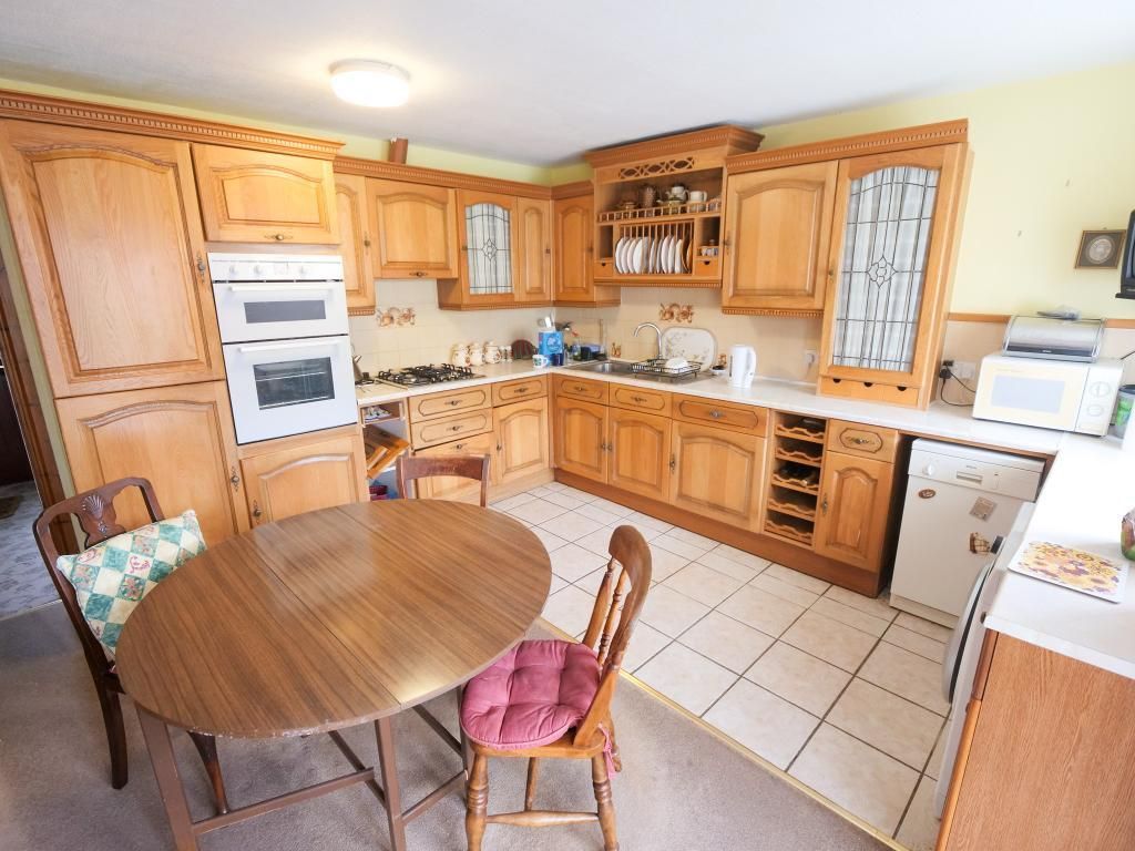 Property photo 3 of 14 Kitchen Diner